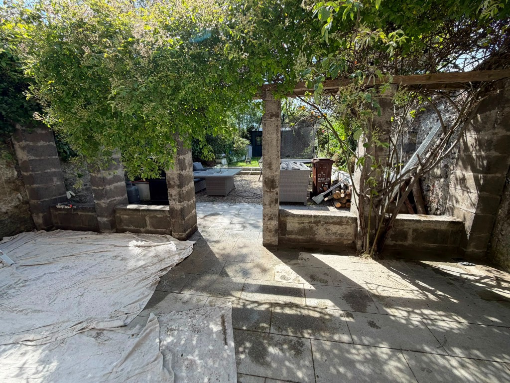 Before garden patio wall rendering